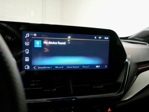 Used 2025 Chevrolet Trax RS w/ Driver Confidence Package image 17