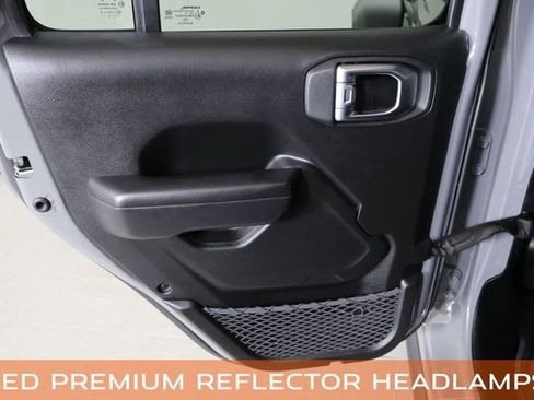 Used 2023 Jeep Wrangler Unlimited image 24