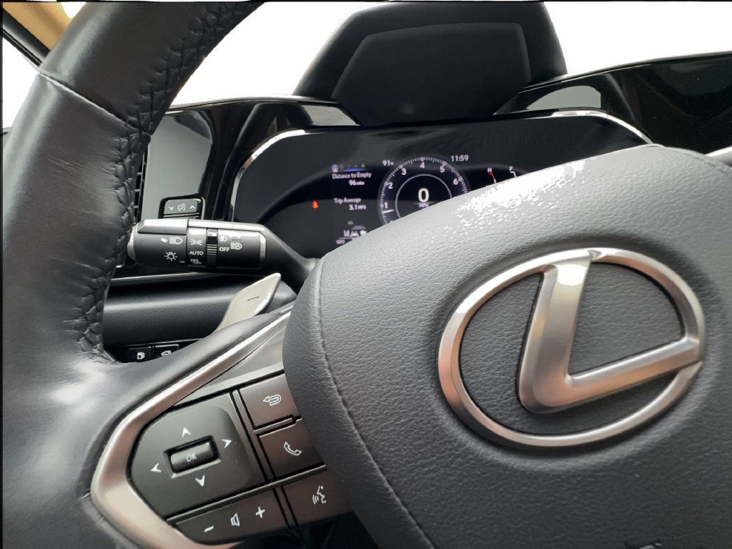 Used 2025 Lexus NX 250 FWD w/ Towing Package (2000 Lbs) image 46