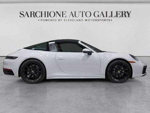 Used 2021 Porsche 911 Targa 4 image 9