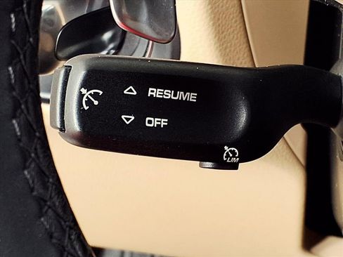 Used 2020 Porsche Macan image 21