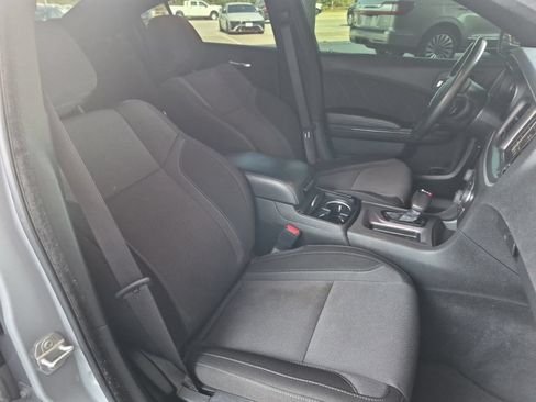 Used 2022 Dodge Charger SXT w/ Blacktop Package RWD image 7