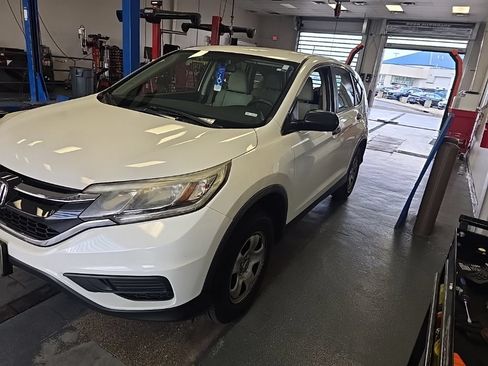 Used 2016 Honda CR-V LX image 2