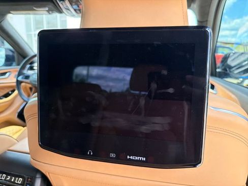 Used 2023 Jeep Grand Cherokee Summit AWD/4WD image 37