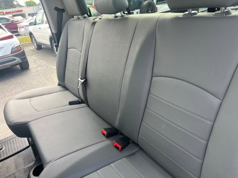 Used 2020 RAM 1500 Tradesman AWD/4WD image 30