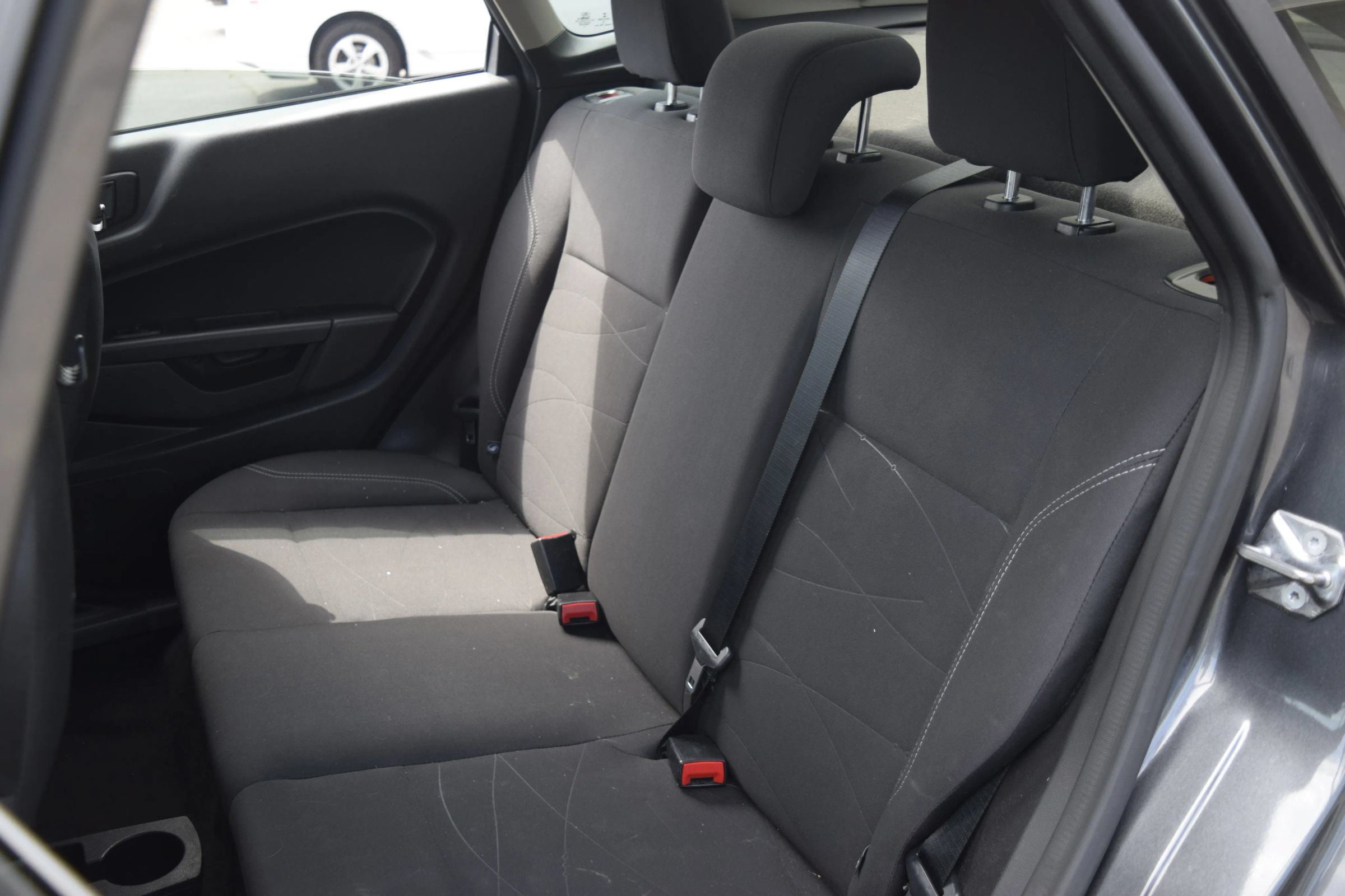 Used 2018 Ford Fiesta SE FWD image 7