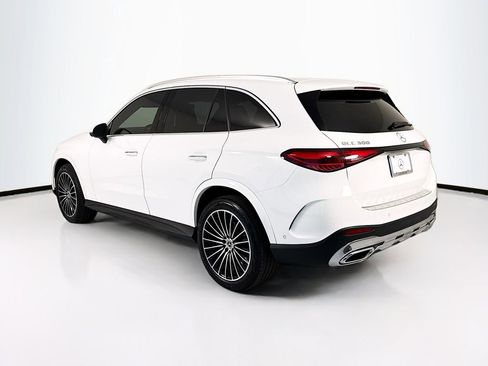 Certified 2025 Mercedes-Benz GLC 300 image 7
