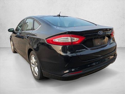 Used 2016 Ford Fusion SE FWD image 7