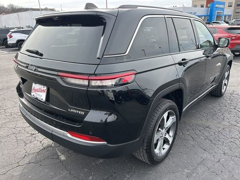 Used 2023 Jeep Grand Cherokee Limited w/ Luxury Tech Group II image 5