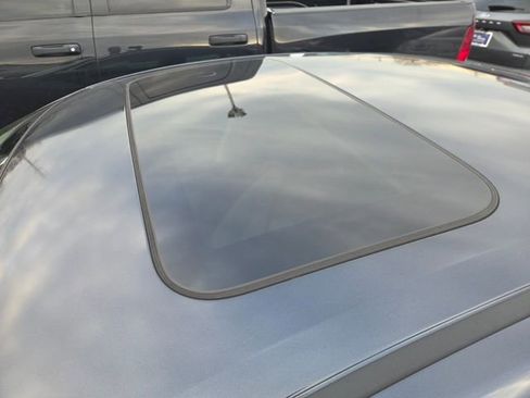 Used 2017 Honda Civic EX image 5