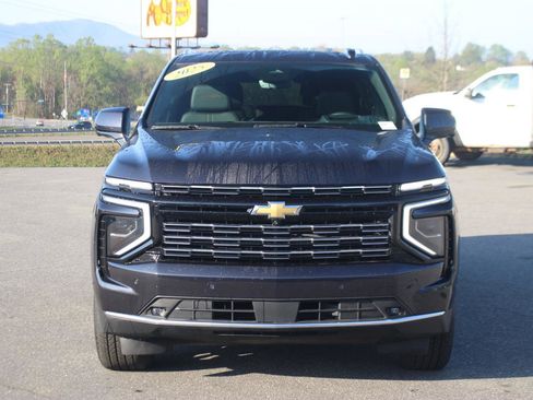 Used 2025 Chevrolet Tahoe High Country w/ Sun And Tow Package AWD/4WD image 2