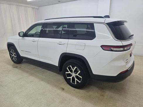 Used 2023 Jeep Grand Cherokee L Limited w/ Trailer Tow Group (B) AWD/4WD image 19