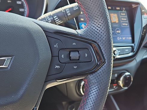 Used 2023 Chevrolet TrailBlazer RS w/ Sun and Liftgate Package image 22