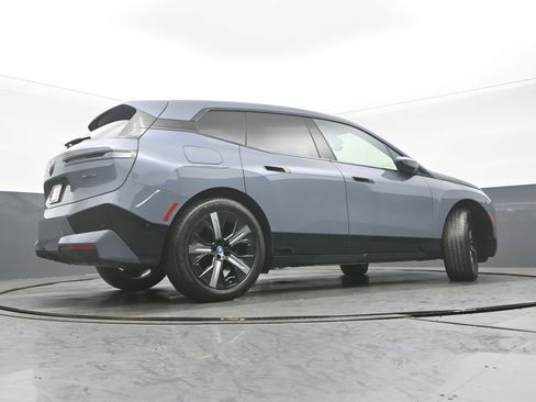 Used 2023 BMW iX xDrive50 w/ Sport Package image 31