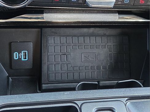 Used 2022 Ford F150 Platinum w/ Equipment Group 701A High image 17