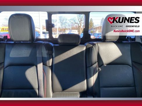 Used 2022 Jeep Gladiator Rubicon w/ Trailer Tow Package image 31