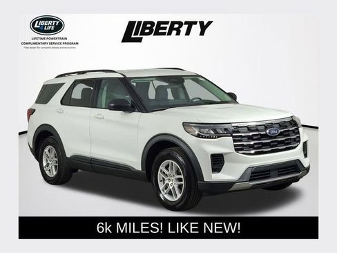 Used 2026 Ford Explorer Active AWD/4WD image 1