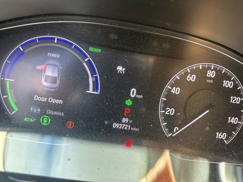 Used 2021 Honda Accord Hybrid image 2