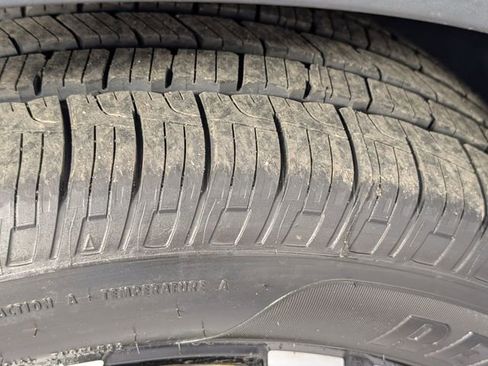 Used 2025 Kia Telluride S image 9