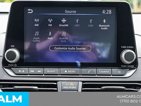Used 2025 Nissan Altima 2.5 SV FWD image 30