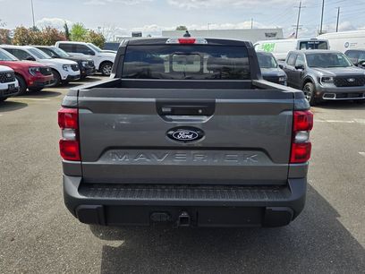 New 2026 Ford Maverick Lariat w/ Black Appearance Package