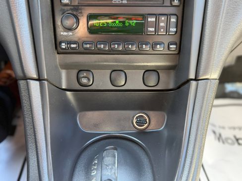 Used 2004 Ford Mustang Premium RWD image 7