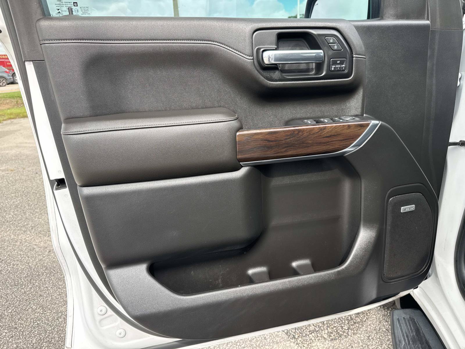 Used 2019 GMC Sierra 1500 SLT w/ SLT Premium Plus Package AWD/4WD image 22