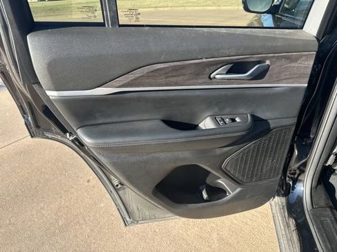 Used 2024 Jeep Grand Cherokee Limited image 26