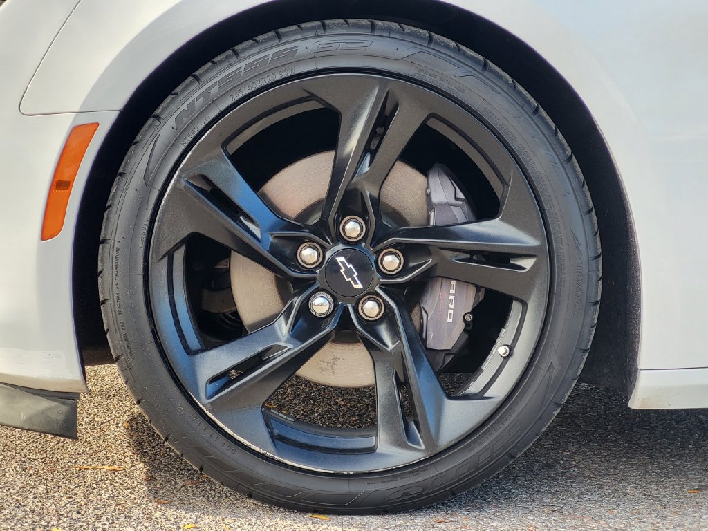 Certified 2021 Chevrolet Camaro LT w/ RS Package RWD image 6
