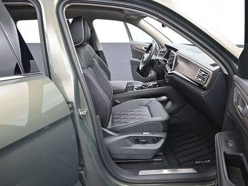 New 2026 Volkswagen Atlas SEL Premium R-Line AWD/4WD image 14