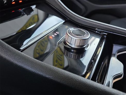 Used 2023 Jeep Grand Cherokee Laredo w/ Luxury Tech Group I image 21