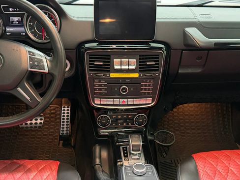 Used 2017 Mercedes-Benz G 63 AMG 4MATIC image 32
