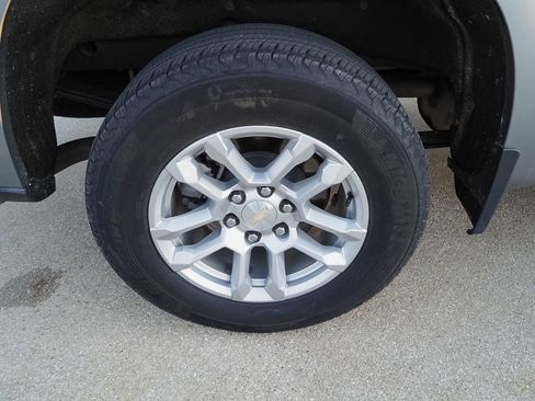 Used 2023 Chevrolet Silverado 1500 LT w/ Protection Package image 32