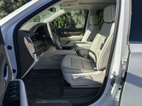 Used 2022 GMC Yukon Denali image 11
