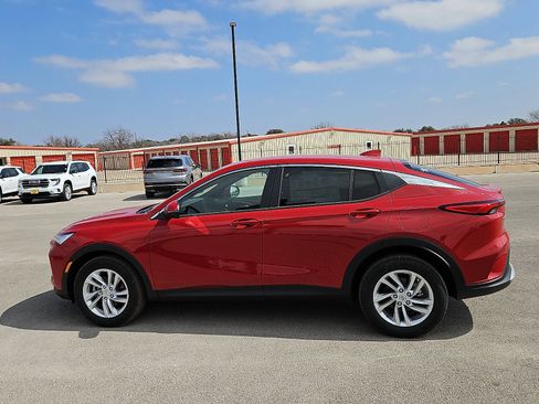 New 2026 Buick Envista Preferred image 2