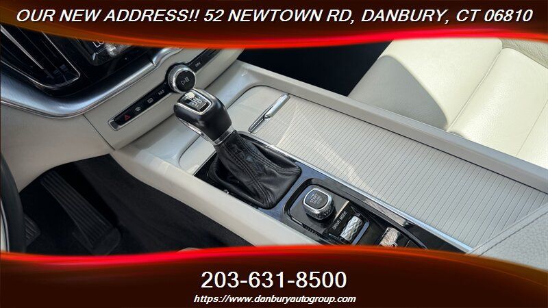 Used 2019 Volvo XC60 T6 Momentum w/ Premium Package AWD/4WD image 27