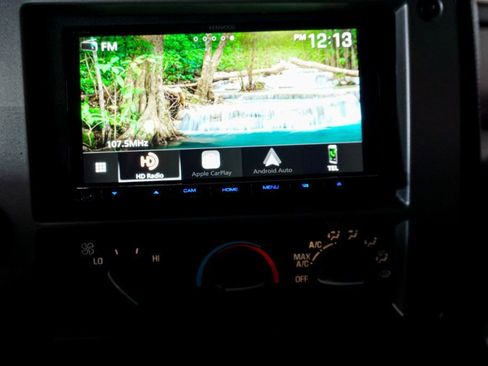 Used 2006 HUMMER H1 4-Door Wagon AWD/4WD image 12