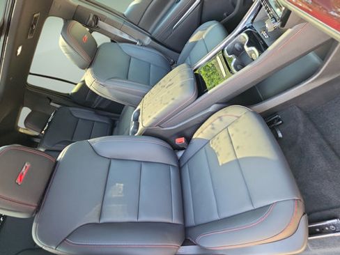 Used 2026 Chevrolet Traverse Z71 w/ Driver Confidence Package AWD/4WD image 45