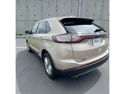 Used 2017 Ford Edge SEL w/ Equipment Group 201A image 4