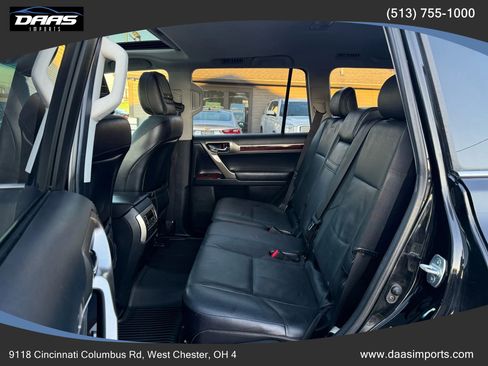 Used 2018 Lexus GX 460 Premium w/ Premium Package image 16