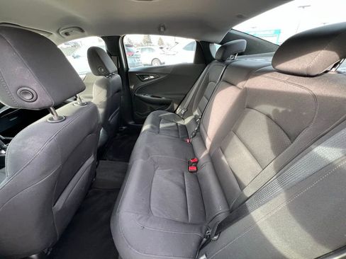Used 2018 Chevrolet Malibu LS image 17