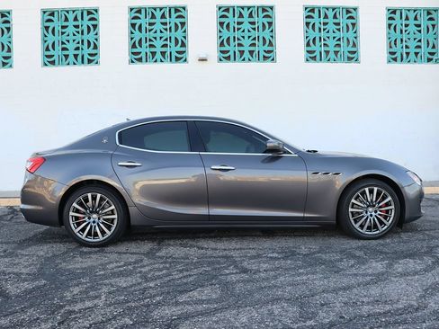 Used 2018 Maserati Ghibli S Q4 AWD/4WD image 9