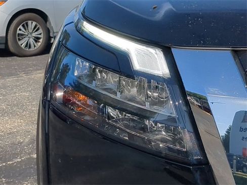 New 2025 Nissan Pathfinder Platinum w/ Cargo Package image 9