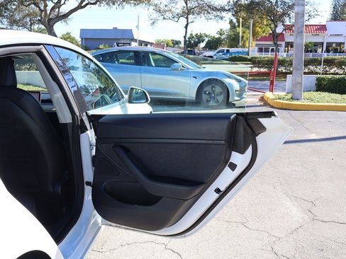 Used 2020 Tesla Model 3 Long Range image 27