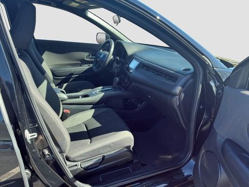Used 2020 Honda HR-V Sport image 18