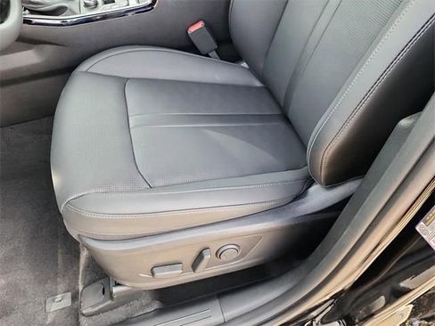 Used 2025 Kia Sorento SX image 14