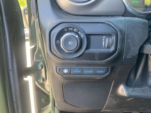 Used 2023 Jeep Wrangler Unlimited w/ Cold Weather Group AWD/4WD image 14