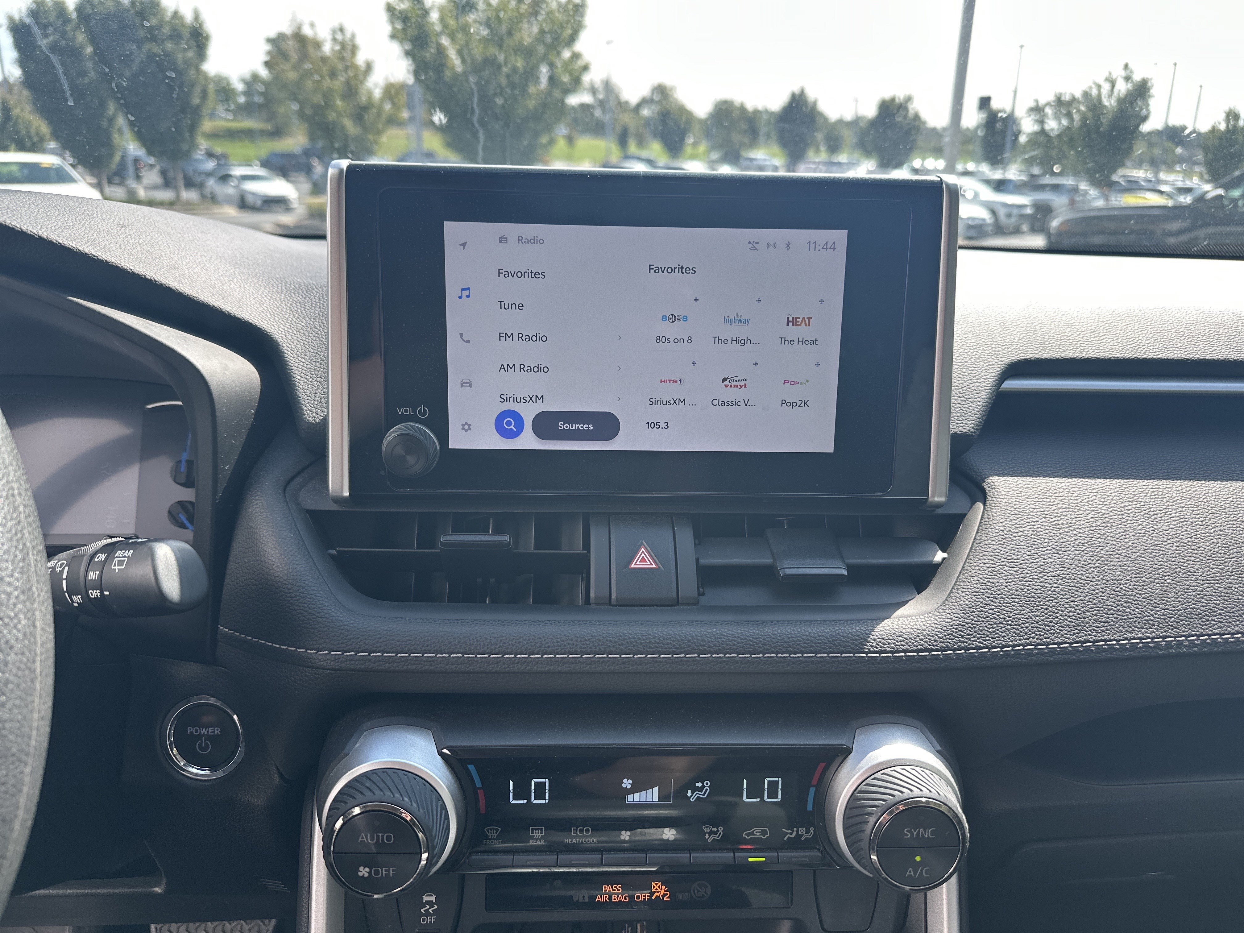 Used 2025 Toyota RAV4 XLE AWD/4WD image 22