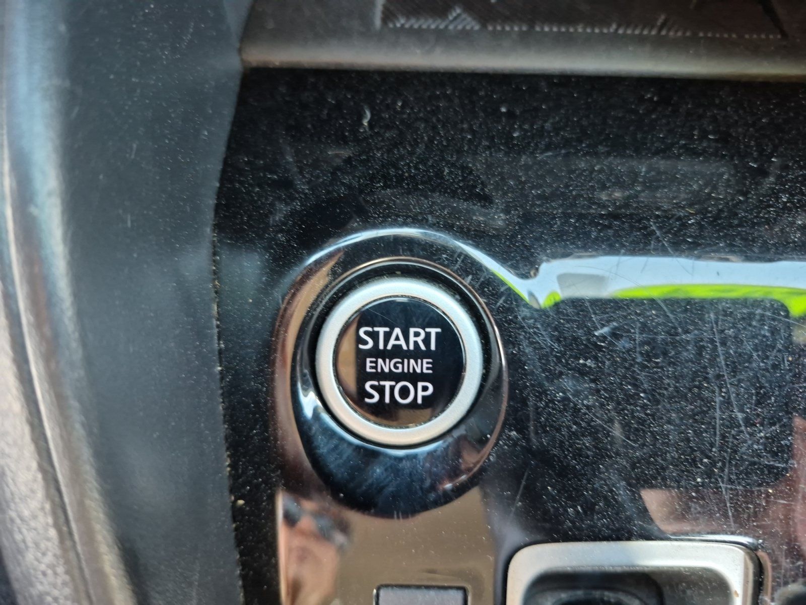 Used 2024 Nissan Versa SV FWD image 30