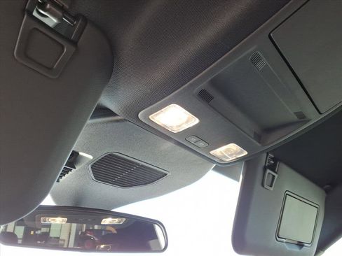 Used 2025 Ford Escape ST-Line w/ Equipment Group 301A image 18